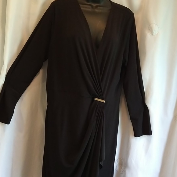 MICHAEL Michael Kors Dresses & Skirts - Michael Kors V neck faux wrap dress